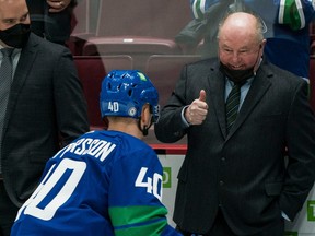 Canucks: Bruce Boudreau sees solutions to Elias Pettersson’s struggles