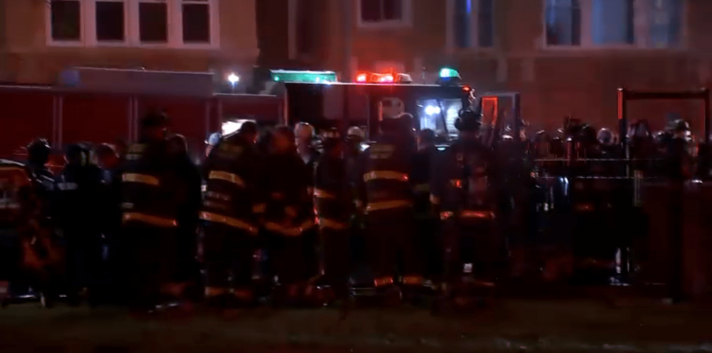 Chicago firefighter seriously hurt after falling from 3-story building