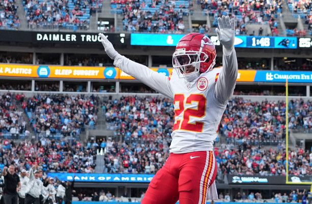 Chiefs edge Panthers, Lions rip Colts as Dallas stuns Washington