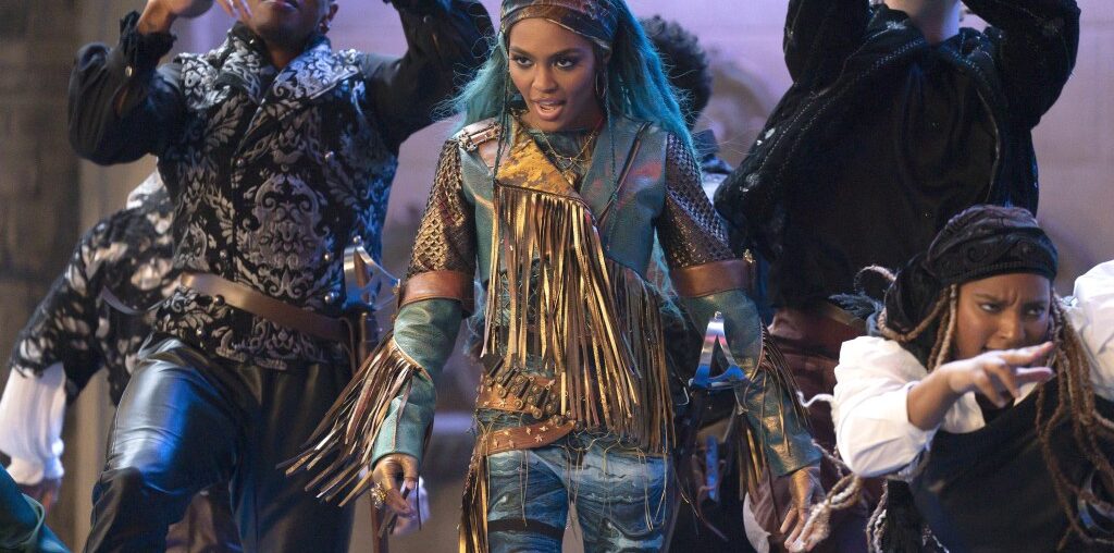 China Anne McClain Says ‘Descendants: The Rise Of Red’ “Would’ve Meant A Lot” To Cameron Boyce