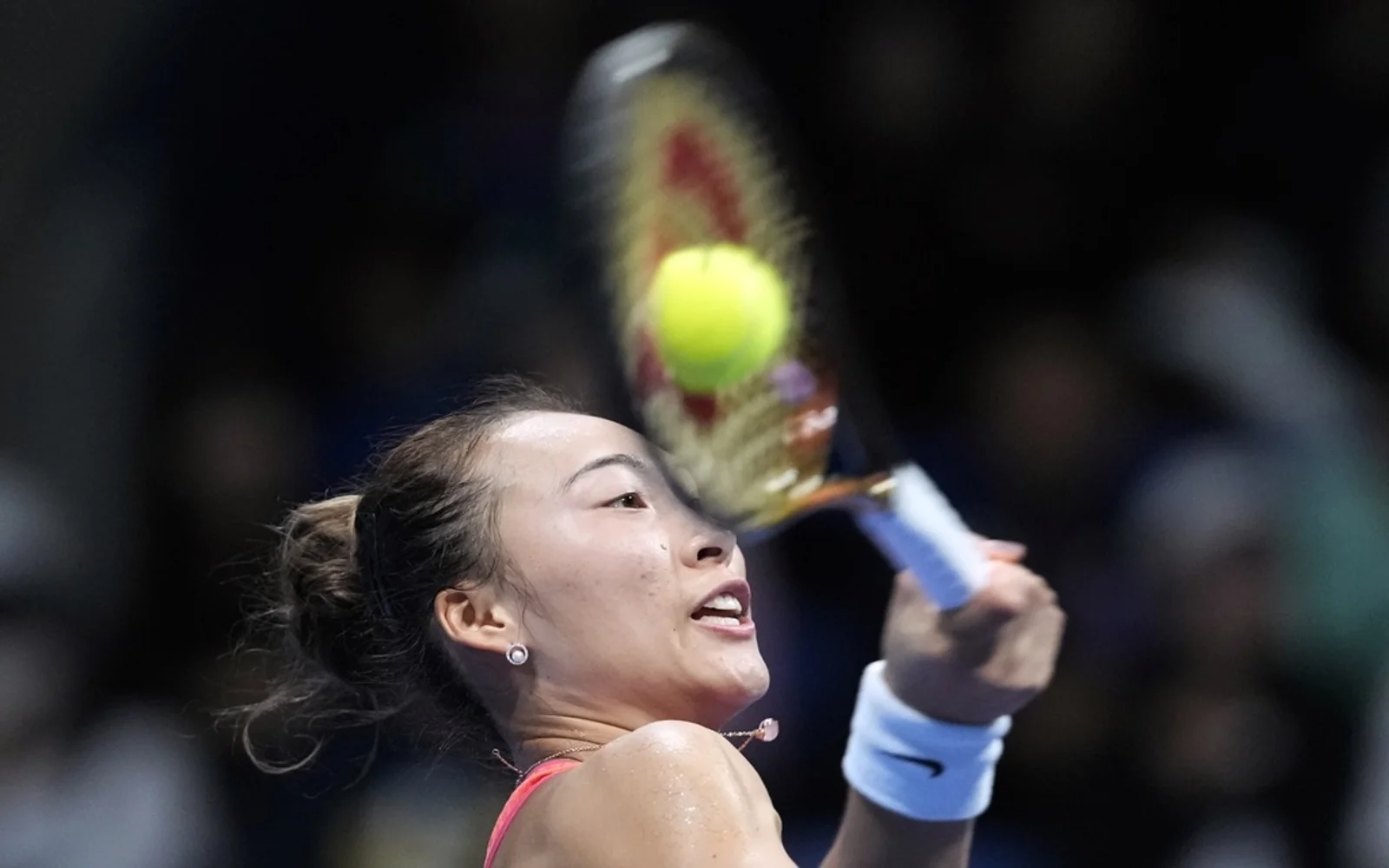 China’s Zheng beats Rybakina at WTA Finals