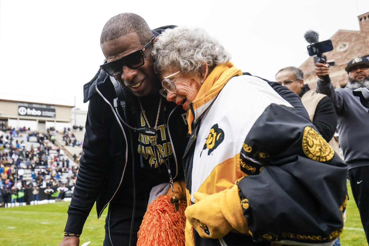 Colorado fans sing ‘Happy Birthday’ to superfan Peggy Coppum at Folsom Field during win over Utah