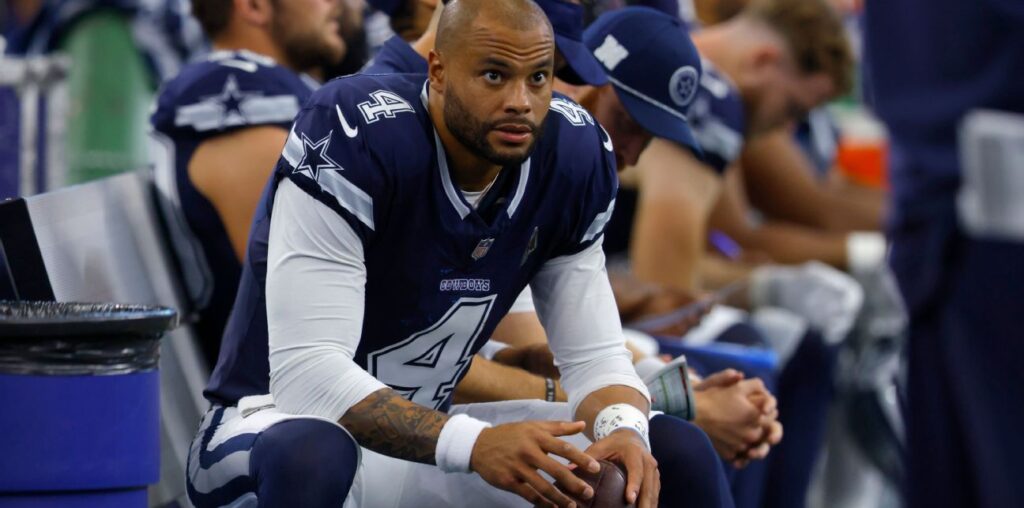 Cowboys to place Dak on IR for hamstring injury