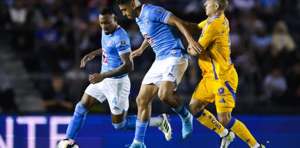 En un partido intenso en el estadio Ciudad de los Deportes, Cruz Azul empató 1-1 ante Tigres en la Jornada 17 del Apertura 2024.