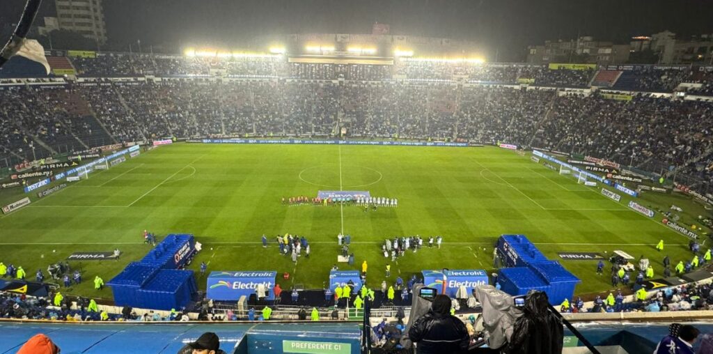 Cruz Azul vence a Santos Laguna en Ciudad de los deportes