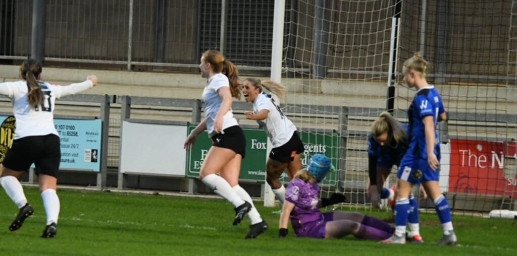 DARTS WOMEN WIN 1-0 TO EDGE PAST DORKING WANDERERS - Dartford Football Club Official Website