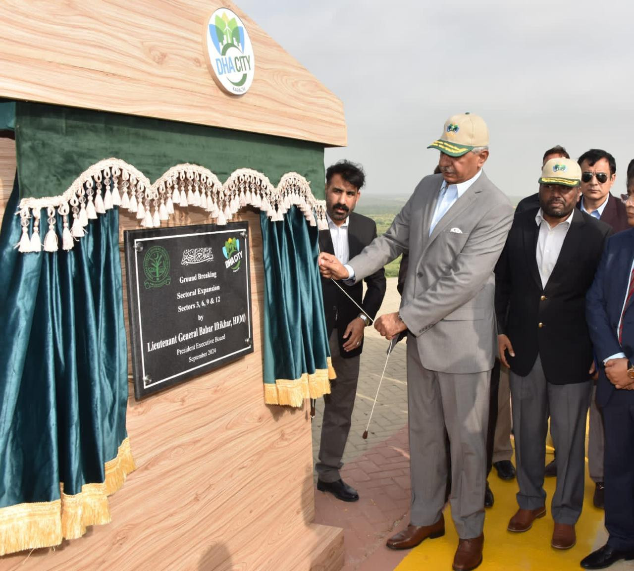 DHA City Karachi breaks ground on new infrastructural development, marking Defence and Martyrs Day | The Express Tribune