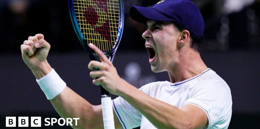 Davis Cup: Germany beat Canada to set up Netherlands semi-final