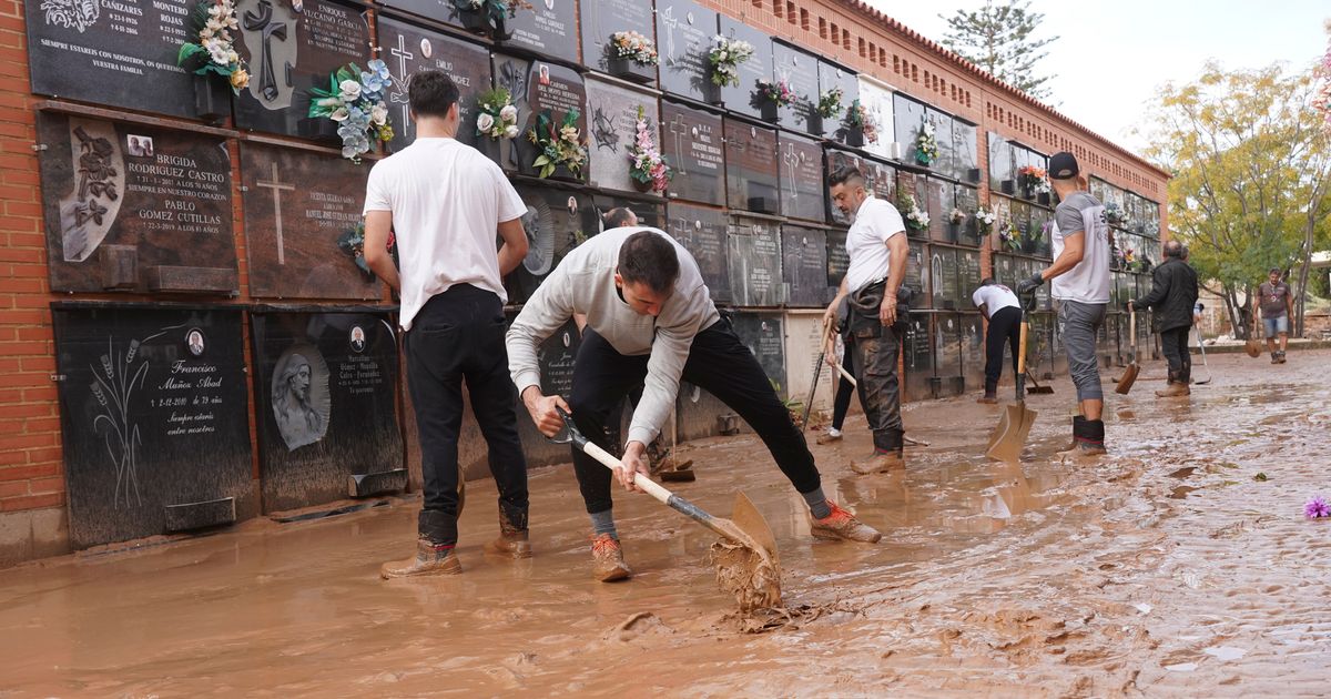 Death Toll From Spanish Floods Rises To 205 As Residents Appeal For Aid