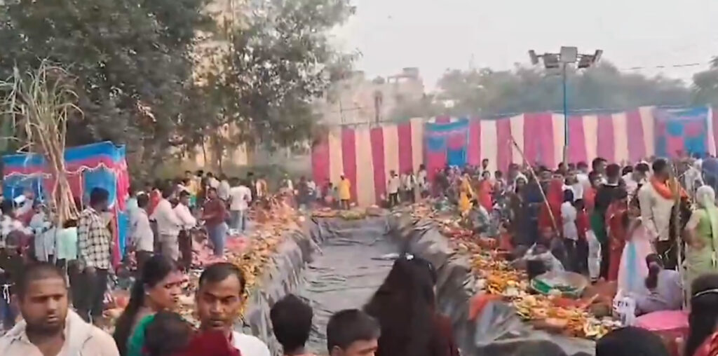 Delhi: Geeta Colony's resident protest as artificial ghats for Chhath Puja remain dry