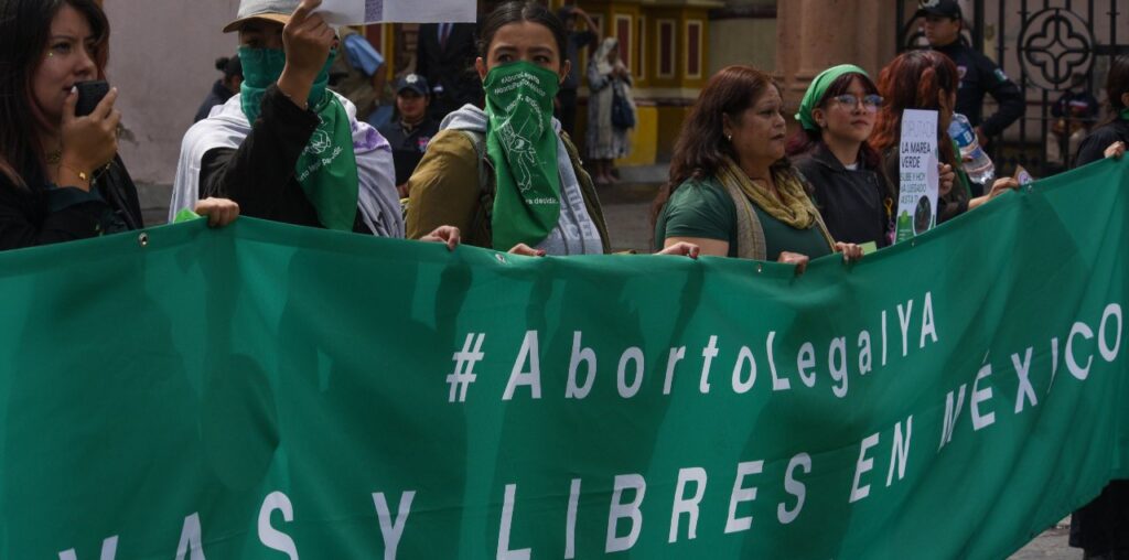 Feministas piden la despenalización del aborto