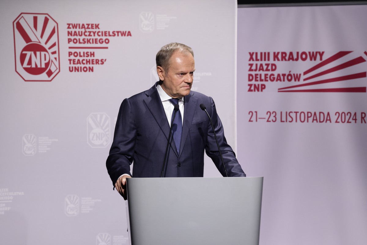 Donald Tusk obiecał nauczycielom duże podwyżki. Mogą zarabiać nawet o 38 proc. więcej