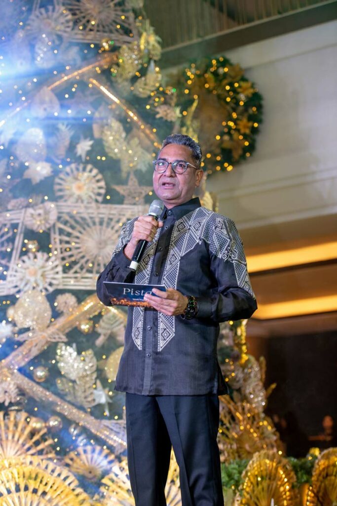 Dusit Thani Manila kicks off the holidays with a Paskong Pinoy tree-lighting celebration