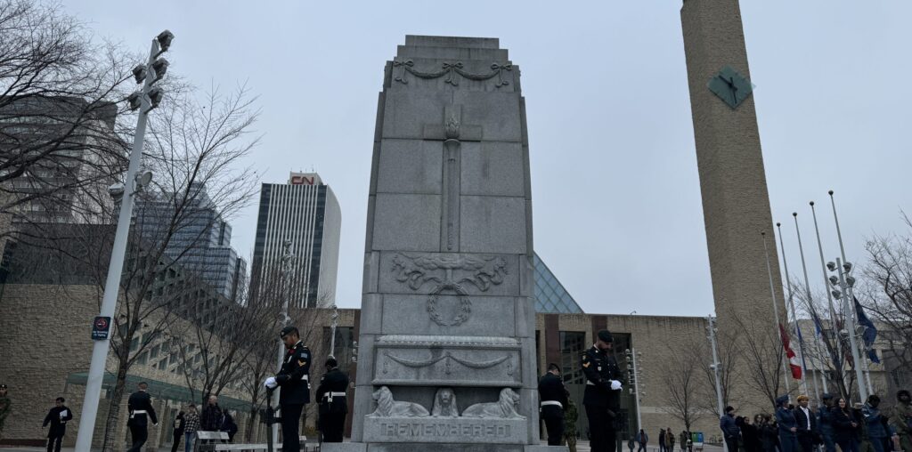 Edmontonians gather to mark Remembrance Day | CityNews Edmonton