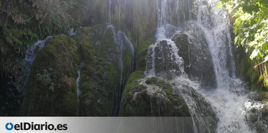 El pueblo de las mil cascadas que es perfecto para una escapada de otoño: historia medieval y baño de naturaleza