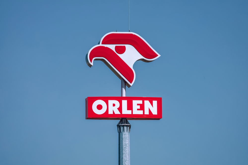 Energy giant Orlen reports huge profit plunge