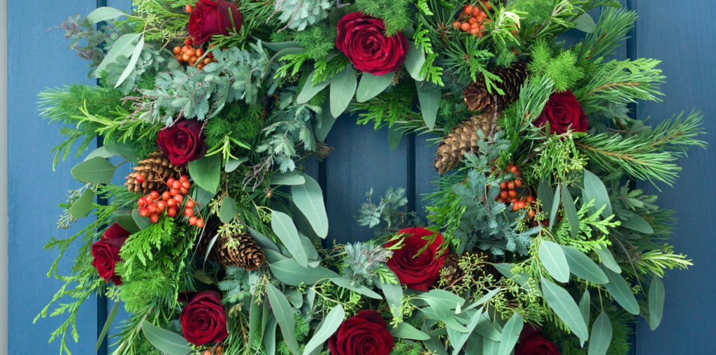 Experts reveal the £3 hack that will keep your wreath looking good for all of December