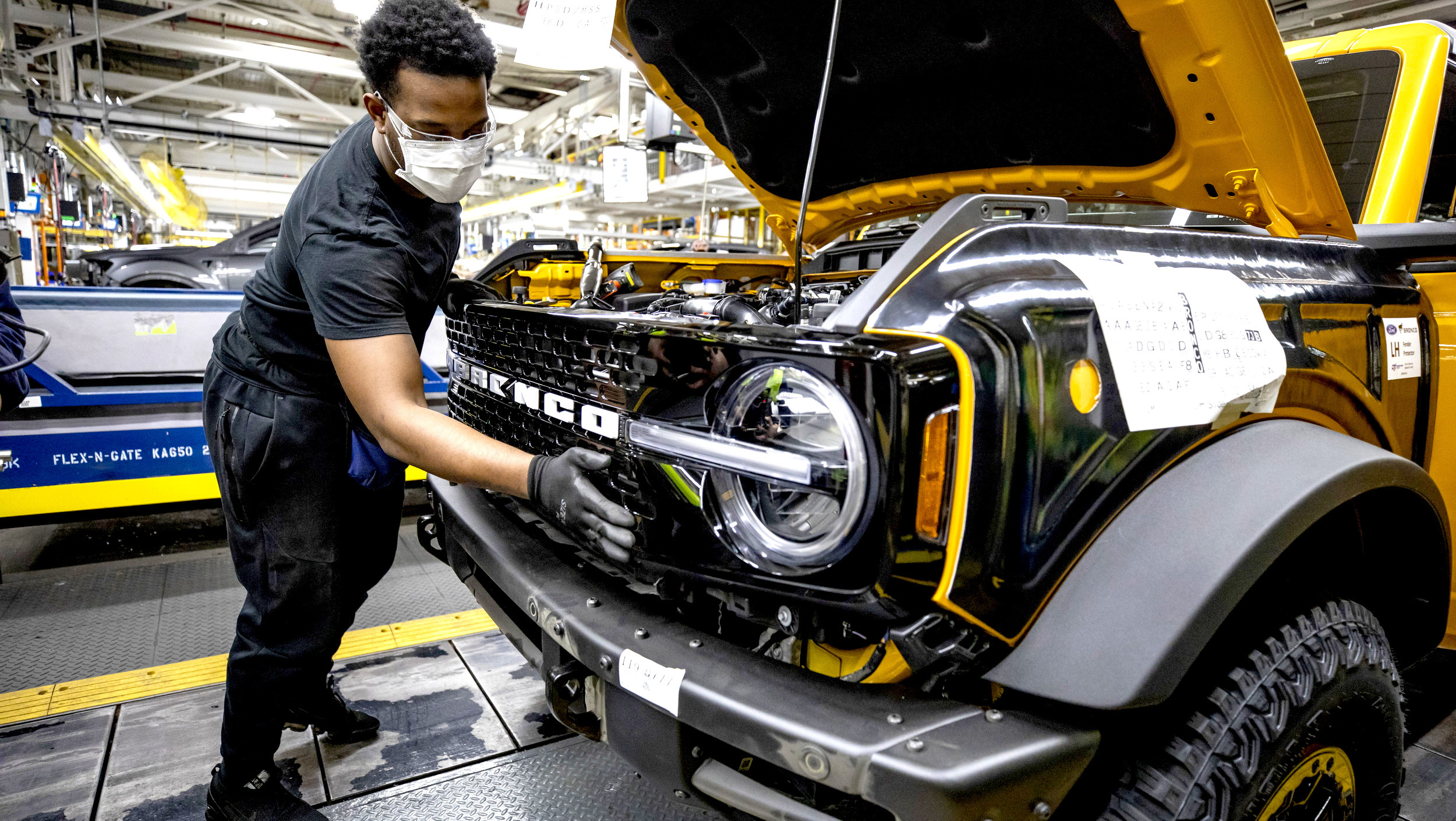 Ford Slows Bronco Production As Sales Slip Far Behind Jeep Wrangler | Carscoops