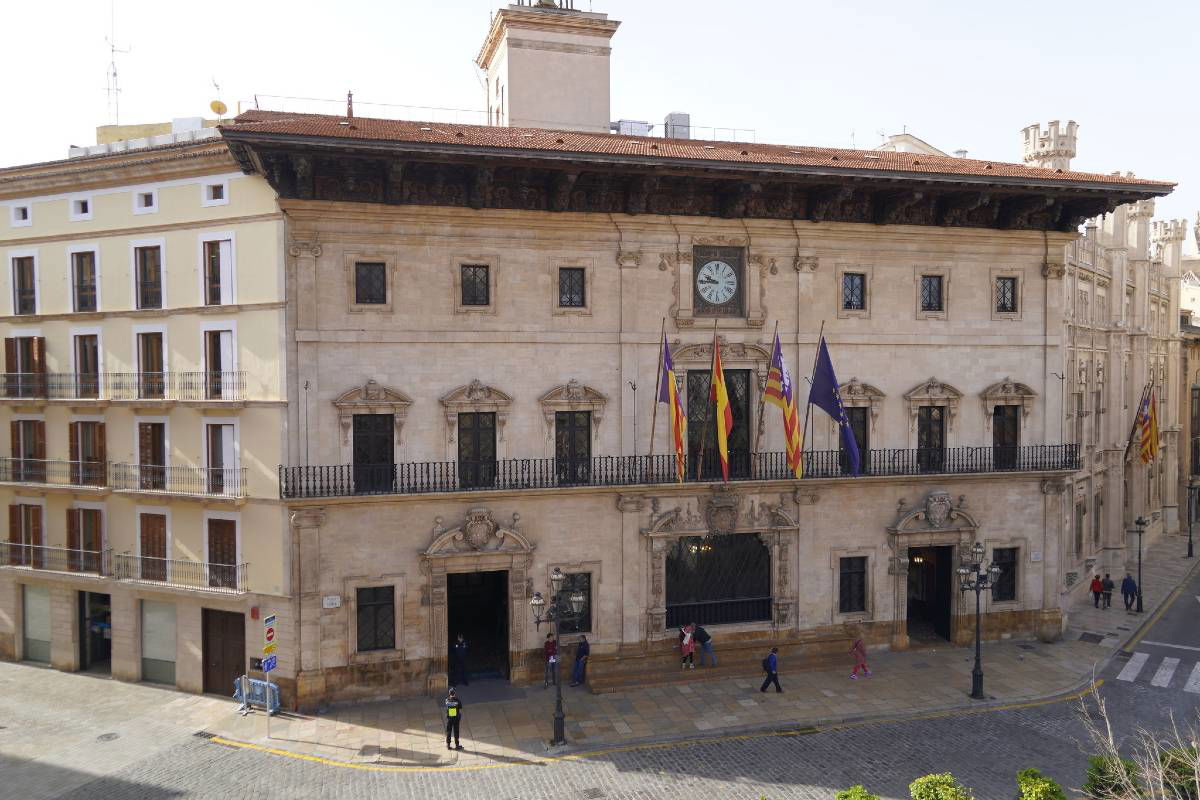 Free guided tours of Palma town hall