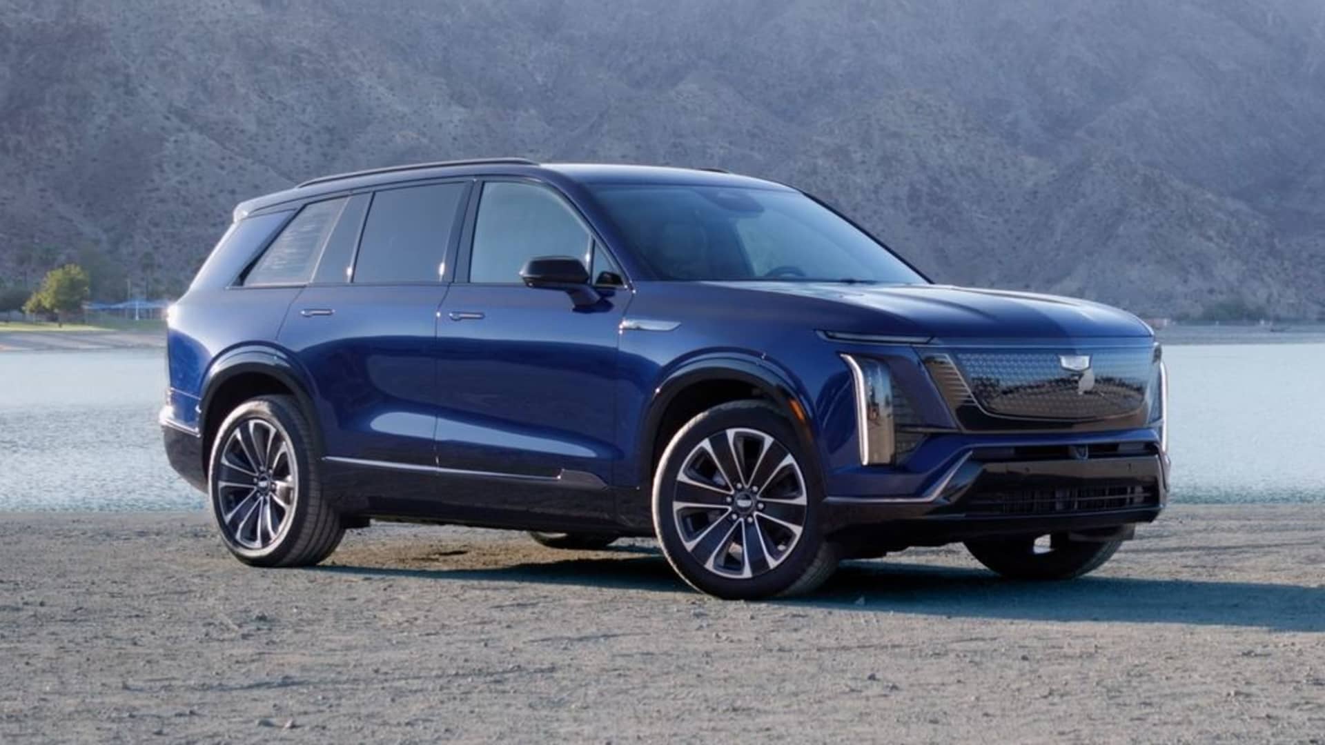 GM’s newest EV is a Cadillac ‘baby Escalade’ called Vistiq