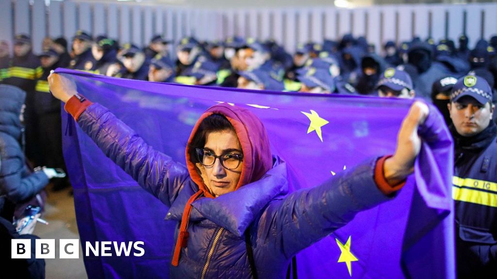 Georgia protests: Thousands hit streets after government suspends EU bid