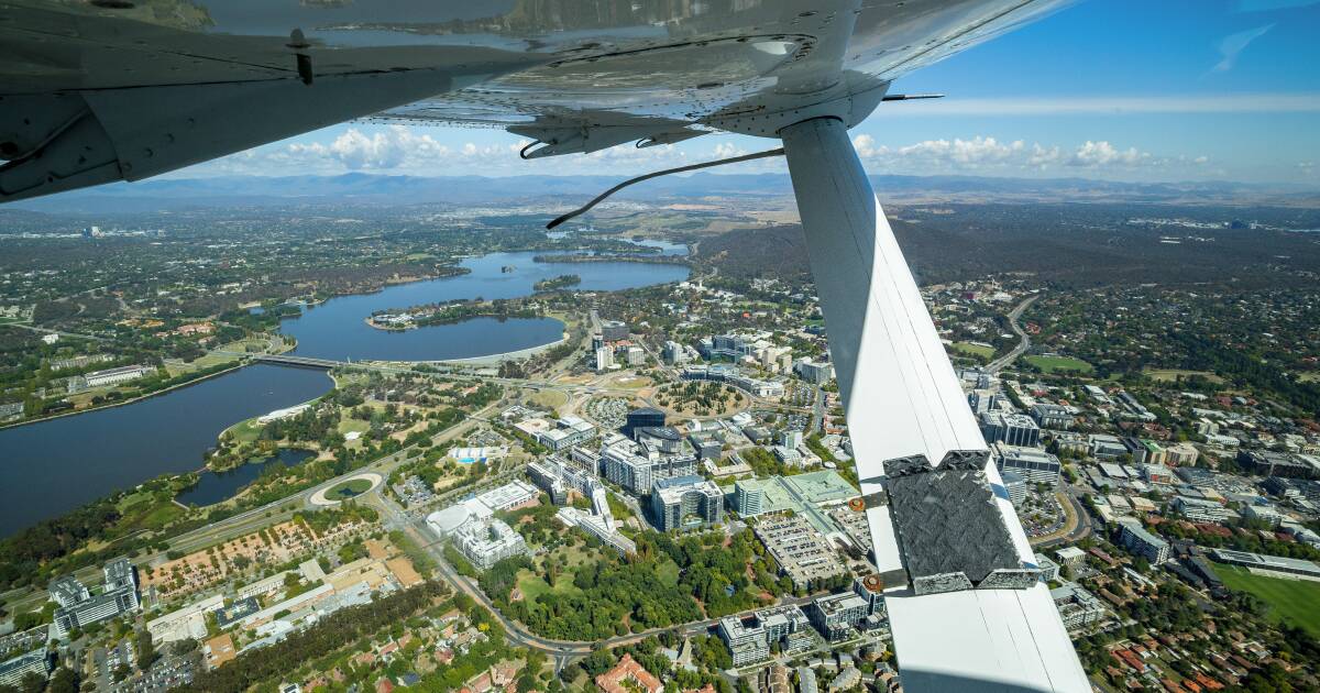 Glitch delays Canberra to Sydney seaplane service beyond this coming summer