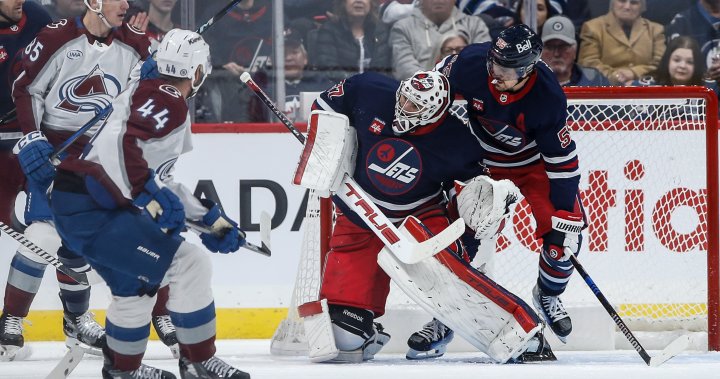 Hellebuyck steals the show with second straight shutout as Winnipeg Jets edge Colorado 1-0 – Winnipeg | Globalnews.ca