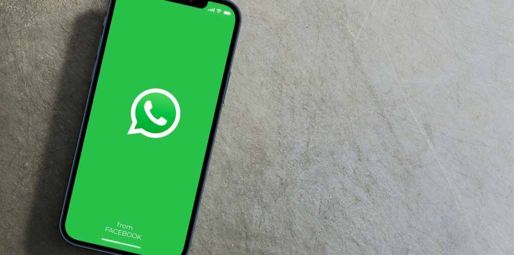 How I Use WhatsApp's Message Yourself Feature to Stay More Organized