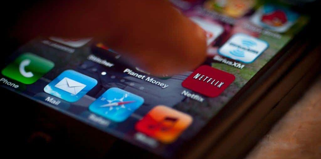 How to watch Netflix offline on iOS or Android | Cult of Mac