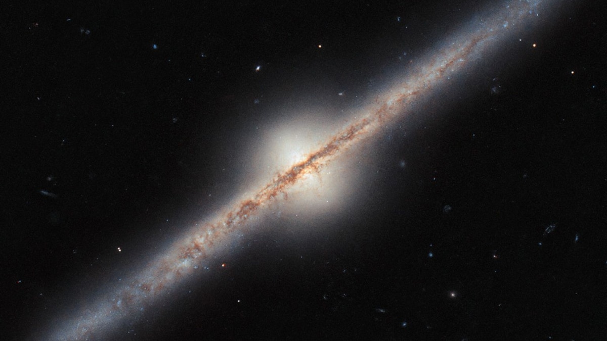 Hubble Space Telescope Captures Rare Edge-On View of a Spiral Galaxy