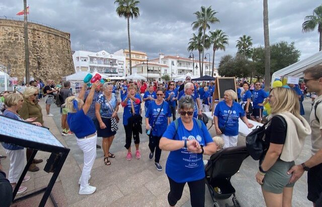 Hundreds walk with Lions, diabetes awareness