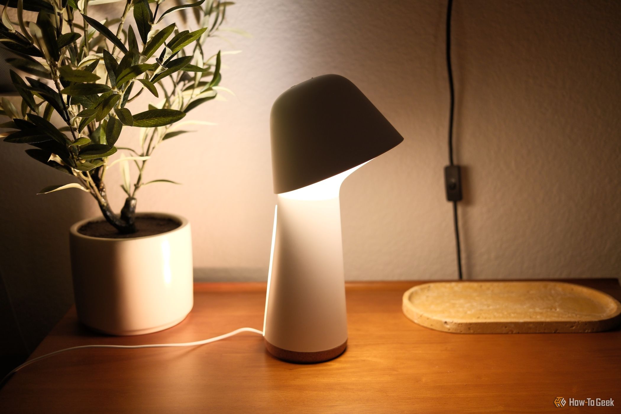 I’m Not Sure If This Smart Lamp Helped Me Fall Asleep Better, But It’s a Nice Light