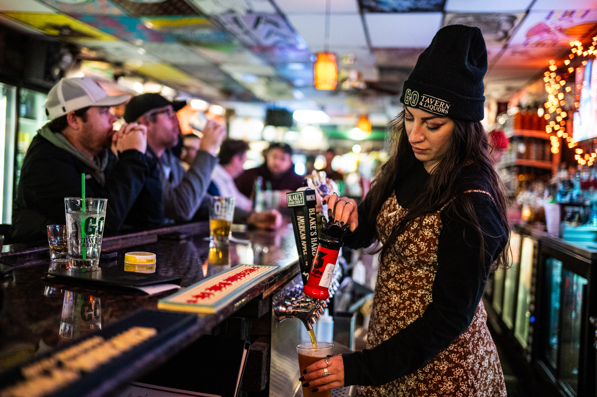 Inside Chicago’s Essential Dive Bars: Photos From 14 Iconic Watering Holes