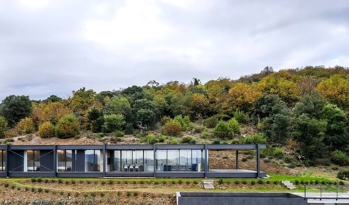 Inside a rural, contemporary French home by Brengues Le Pavec architectes