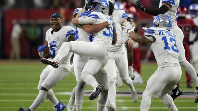 Jake Bates makes 52-yarder at buzzer, Lions overcome Goff’s 5 INTs to rally past Texans 26-23