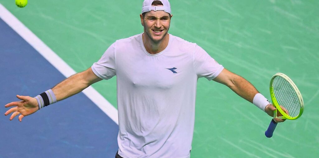 Jan-Lennard Struff celebrates after clinching Germany a semi-final spot at the Davis Cup Final 8.