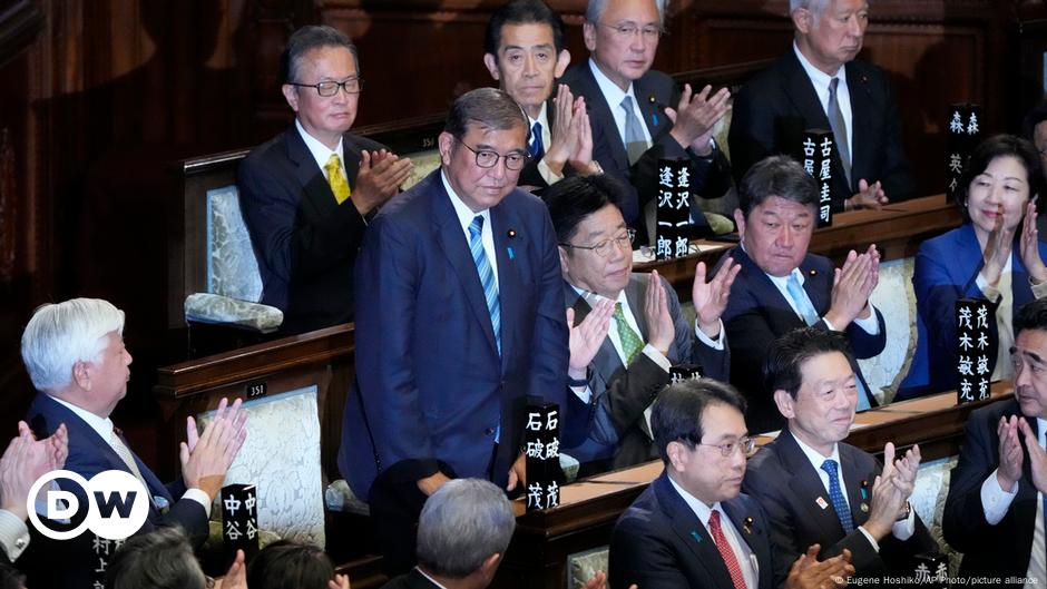 Japan: PM Ishiba chosen for new term, despite lost majority – DW – 11/11/2024