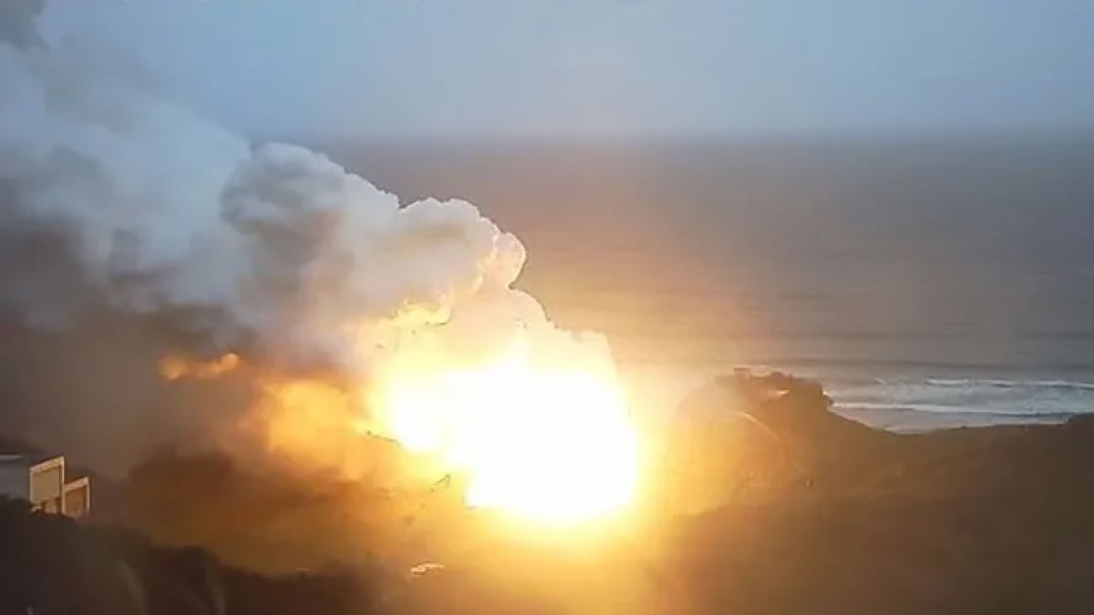 Japan’s New Rocket Engine Explodes Again During Testing