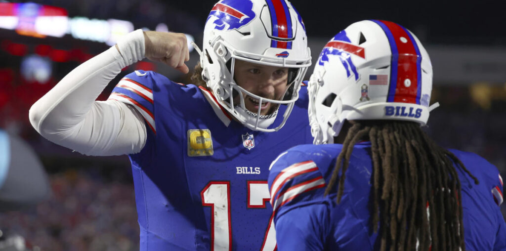 Josh Allen's big TD run lifts the Bills, hands Chiefs their 1st loss of the season