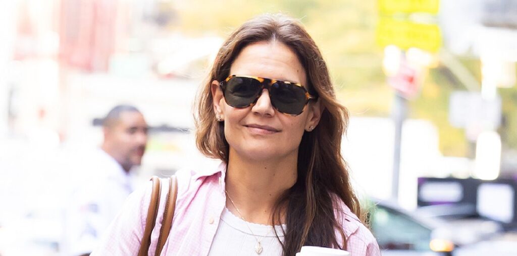 Katie Holmes Wore the Pretty 2025 Color Trend Everyone Will Pair With Jeans