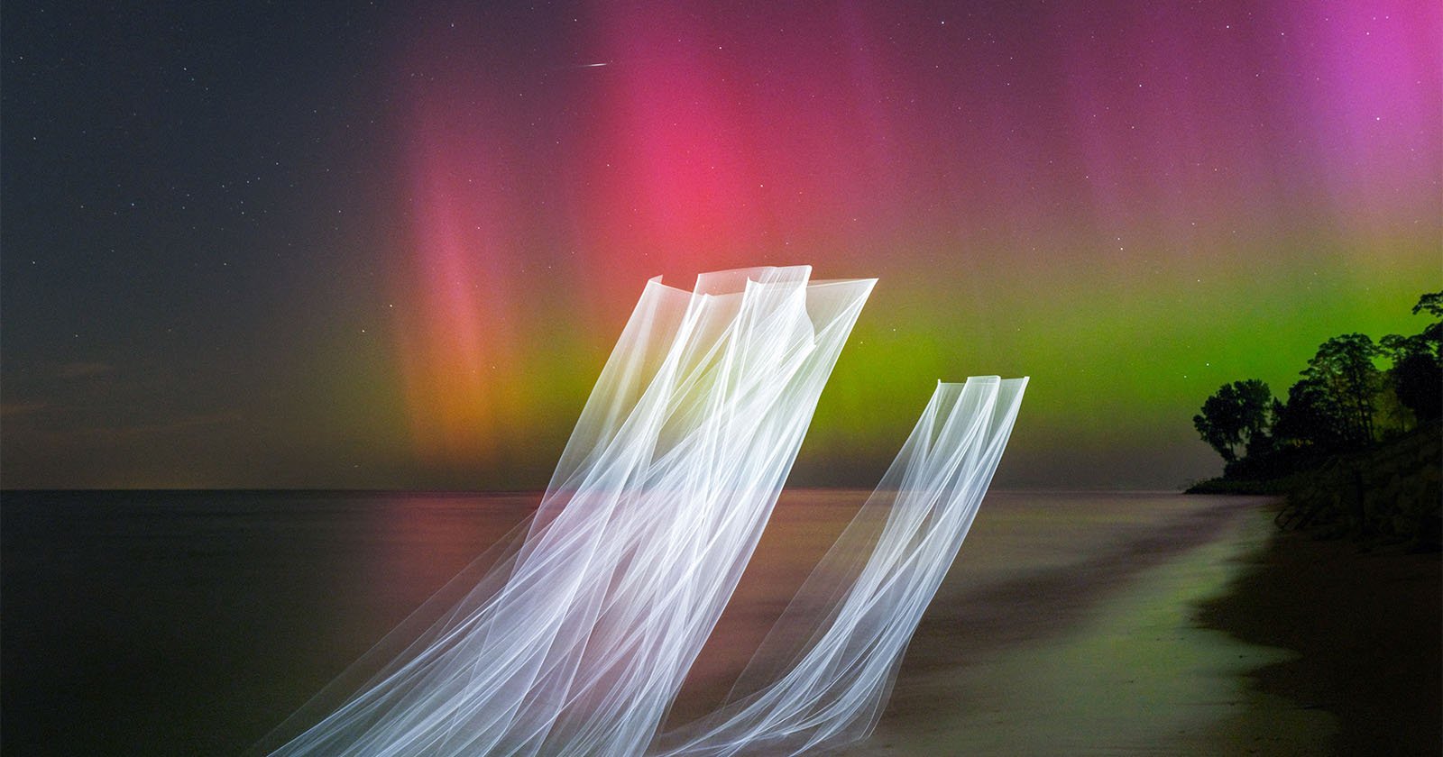 Lasers, Meteors, and Aurora Come Together in Ethereal Photo Series