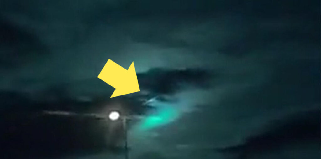 MUST SEE: Incredible fireball lights up sky over major Canadian city