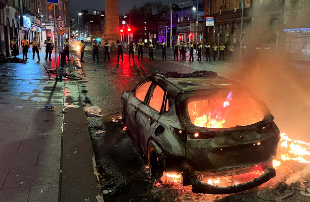 Man who set fire to Garda car in Dublin riot apologises ‘to the government and everyone involved’