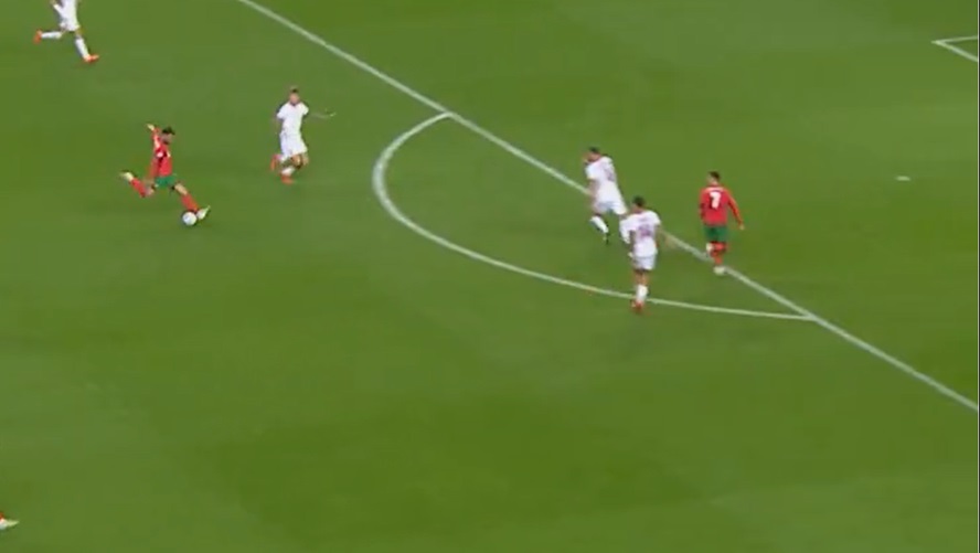 Manchester United captain Bruno Fernandes scores stunner in Portugal’s demolition of Poland (Video) – Soccer News