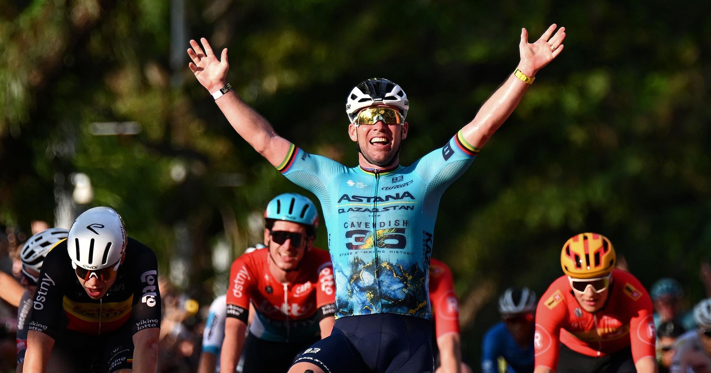 Mark Cavendish: Cycling legend crowns ‘incredible career’ with win in last race at Tour de France Singapore Criterium – Cycling video – Eurosport