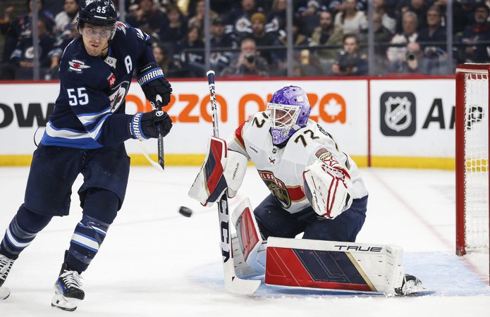 Mark Scheifele’s hat trick powers Jets past Panthers 6-3; Winnipeg ends two-game skid