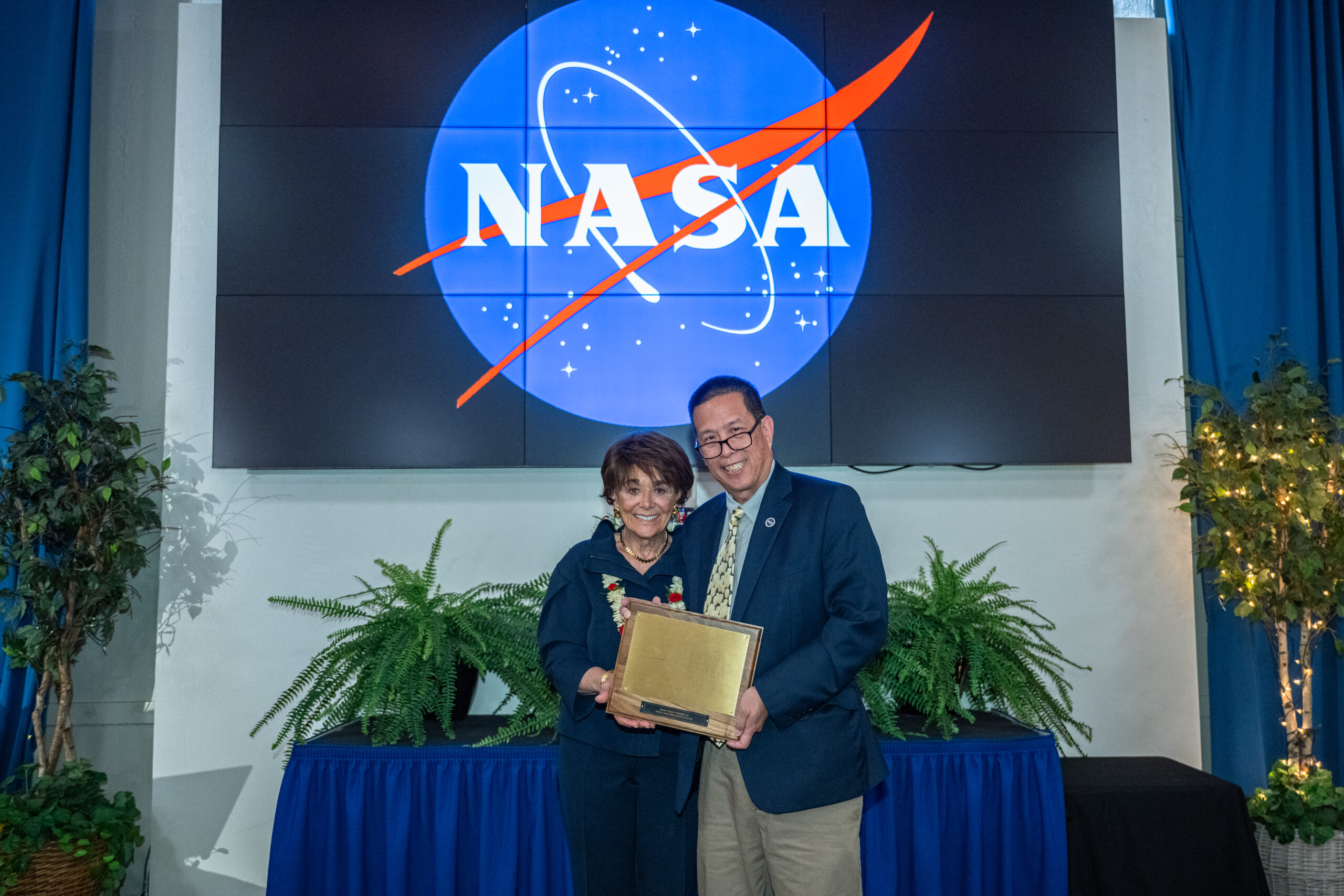 NASA Ames Recognizes Representative Eshoo for Her 32 Years of Service – NASA