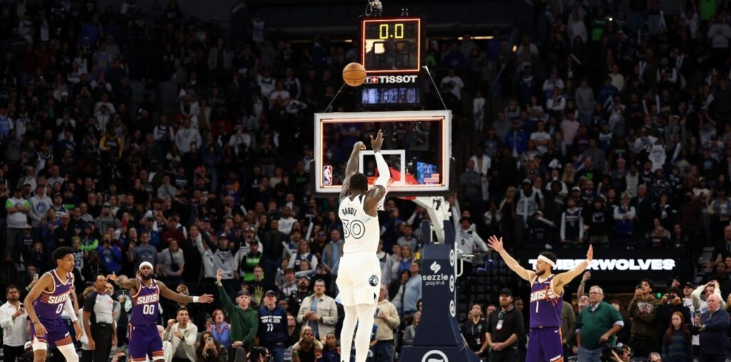 NBA says Julius Randle traveled on buzzer-beater in Timberwolves win