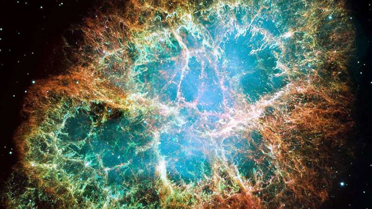 New Research Explains Zebra Pattern in Radio Waves from Crab Nebula