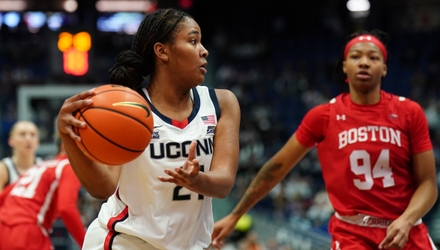 No. 2 UConn wins handily in season opener with 86-32 win over Boston University